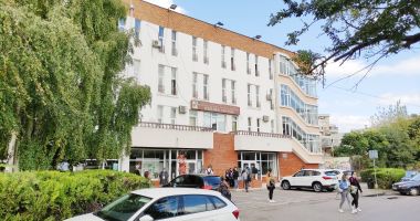 Surpriză la conducerea Colegiului de Artă: un fost inspector școlar general adjunct - 2