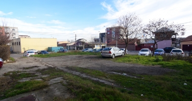 Dispare încă o parcare între blocuri, la Constanța. Investitorii construiesc un bloc cu patru etaje - 6