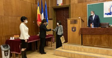 Distincţie înaltă pentru prof. Vasile Nicoară, directorul Colegiului Naţional „Mircea cel Bătrân” - 3