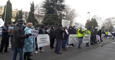 Sătui de promisiuni, fermierii au ieşit în stradă! „Am primit o palmă şi cu seceta şi cu pandemia” - 2