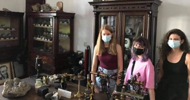 Doi elevi de la Colegiul de Arte „Regina Maria”, premiaţi la Şcoala de Ştiinţă de la Măgurele - 2