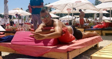 Stire din Eveniment : Când "distracția" ucide: "Acest copil a murit nevinovat și prea repede din cauza unui anturaj bolnav"