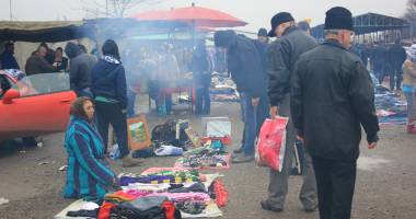 Bătălia pentru supraviețuire. Cum  se face negoț în târgul obor - 5