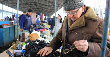 Bătălia pentru supraviețuire. Cum  se face negoț în târgul obor - 8