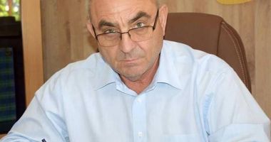 Stire din Politică-Administrație : Vești bune la Nicolae Bălcescu. "Tinerii au fost și rămân o prioritate pentru mine"