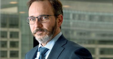 Stire din Economie : Economia mondială nu se îndreaptă spre recesiune