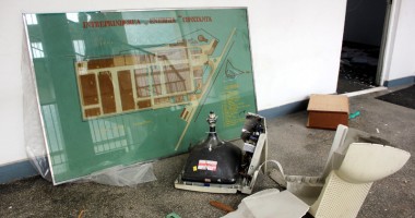 CONSTANȚA, IMAGINILE DEZASTRULUI - Afacerea de miliarde care-i mai "hrănește" doar pe hoții de fier vechi - 5
