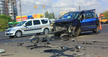 Stire din Eveniment : Afaceri pe spatele victimelor accidentelor rutiere. Aveți grijă la "experții în despăgubiri"!