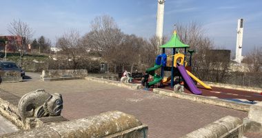 Fântâna dragonului, distrusă de improvizaţii. „Autorităţile nu sunt interesate!” - 4