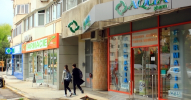 Mai e cineva sănătos în Constanța? Orașul, sufocat de sute de farmacii - 3