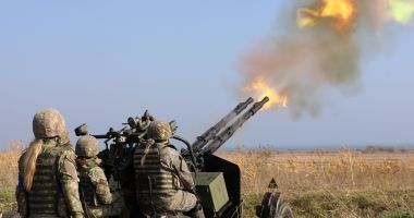 Femei militar, la prima tragere. „Inima bate precum proiectilul care pleacă din tun” - 3