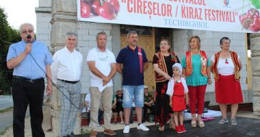 Distracție, delicatese și voie bună la "Festivalul Cireșelor", organizat de UDTR şi Primăria Techirghiol - 2