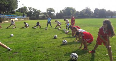 Fotbalul feminin are tradiţie în Constanţa. „Ne dorim să devenim iar vicecampioane” - 4