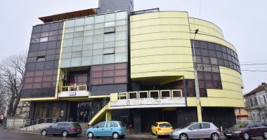 Stire din Economie : Fiscul vinde camionete, semiremorci, autoutilitare, autoturisme, terenuri și locuințe
