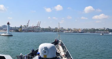 Stire din Eveniment : Fregata „Regina Maria”, la exercițiul „Sea Breeze 21”, pe Marea Neagră