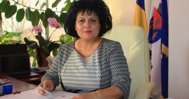 Stire din Politică-Administrație : Primarul Mariana Gâju, avertisment pentru localnici. „Cine nu îşi curăţă proprietatea va fi amendat!”