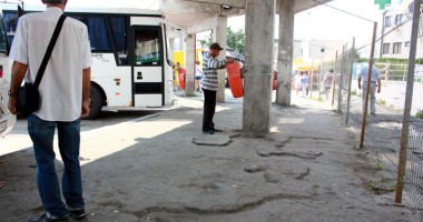 Viața în zona Gării Constanța: "Nu mai putem trăi aici. Ne omoară mirosul, gălăgia și mizeria!" / Galerie foto - 5