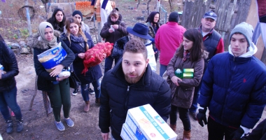 Stire din Cultură-Educație : Gest impresionant al studenților mediciniști. "Sunt mulți copii  care luptă pentru supraviețuire…"