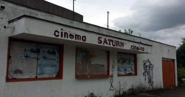 Ruină și buruiană pe post de spectatori în grădinile de vară de pe litoral - 7