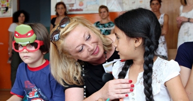 Stire din Social : "Când o să cresc, o să strâng bani să merg la grădiniță!"
