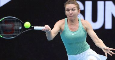 Stire din Sport : Victorie importantă pentru Simona Halep. Constănţeanca merge mai departe la Melbourne