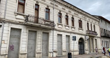 Hanul Balcan, ferecat şi abandonat de ani de zile. Cui îi mai pasă de bietul monument istoric? - 3