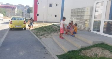 Reportaj în cartierul social "Henri Coandă". "Suntem ca în lagăr!" - 11