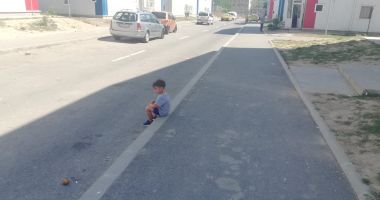 Reportaj în cartierul social "Henri Coandă". "Suntem ca în lagăr!" - 8