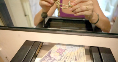 Stire din Eveniment : Hoții și tâlharii din Constanța își iau "salariile" de la casele de amanet