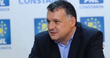 Stire din Politică-Administrație : Bogdan Huţucă, reconfirmat preşedinte al PNL Constanţa. „Vă puteţi baza întotdeauna pe mine!”