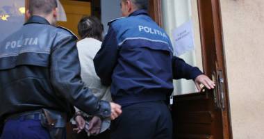 Stire din Eveniment : Ce mizerie! Cum își negocia șpaga un inspector de la ANAF