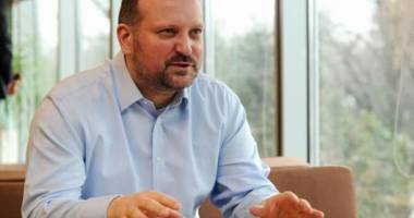 Stire din Economie : "Eficientizarea operațiunilor Rompetrol din România nu va conduce la restructurări de personal"