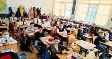 Prof. Alina Ivașcu: "Evaluările naționale anulează toată munca de adaptare a programei pentru elevii cu CES" - 2
