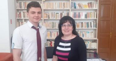 Stire din Cultură-Educație : Olimpicul Mihai Banioti, despre învățământul online: „Cel mai greu a fost să nu pot vedea profesorul deschizând catalogul”