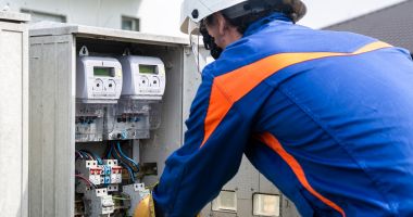 Stire din Social : De ce se întrerupe atât de des curentul electric, la Constanța? A cui este vina?
