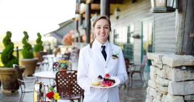 Învăţământul profesional dual, o soluţie pentru criza de personal din turism - 2