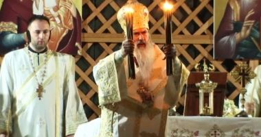 Fără restricţii în noaptea de Înviere. Lumina sfântă vine de pe mare - 2
