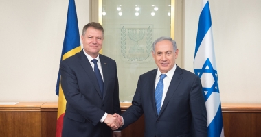 Stire din Politică-Administrație : Klaus Iohannis, discuție cu Benjamin Netanyahu. "România susține consolidarea relațiilor cu Israelul"