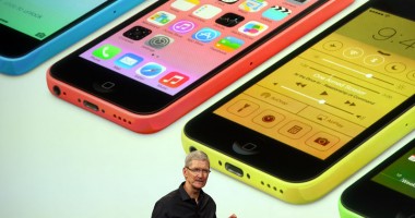Stire din Diverse : iPhone 5S și 5C au fost lansate.  Ce specificații au noile telefoane