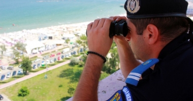 Tineri prinși de jandarmi, cu droguri, în stațiunea Mamaia