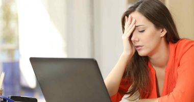 Stire din Sănătate : Lăcrimaţi prea mult? Mergeți la medic ca să aflați diagnosticul corect!