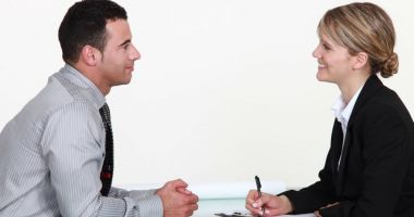 Stire din Economie : Legea pentru majorarea salariilor personalului implicat în proiecte din fonduri europene, promulgată