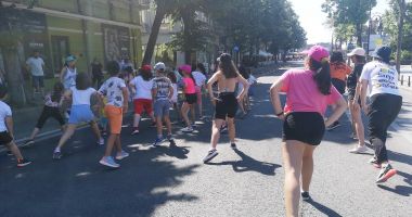 Liber la distracţie pe bulevardul Tomis! Fitness şi lecţii de dans la „Constanța Coffee Break” - 4