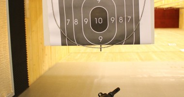 Liceenii din Constanța s-au întrecut în a trage cu arma la țintă - Galerie Foto - 7
