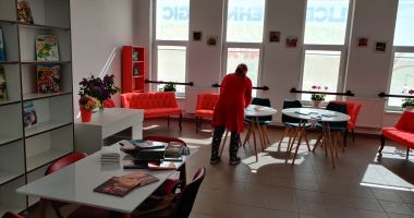 Liceul "Nicolae Dumitrescu" din Cumpăna, beneficiarul unui proiect dedicat eradicării analfabetismului - 2