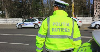 Stire din Eveniment : "Liniuțe" pe bulevardele Constanței! Rutiera iese la "atac" cu radarele!