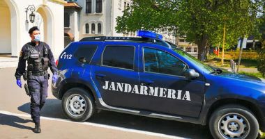 Stire din Eveniment : Distracții ilegale pe litoral, cu petreceri interzise de lege, droguri și bătăi!