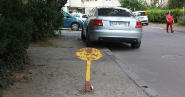 Stire din Eveniment : Bătălia pentru un loc de parcare în Constanța. Cum îți poți închiria locul și ce faci cu vecinii invidioși