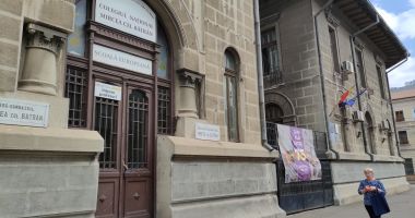 Stire din Cultură-Educație : A ajuns mircist cu media 7,78. Doar un sfert din sutele de locuri rezervate elevilor romi și cu CES au fost ocupate la admitere