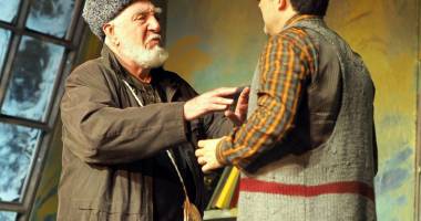 Stire din Cultură-Educație : Actorul Lucian Iancu revine pe scena constănțeană